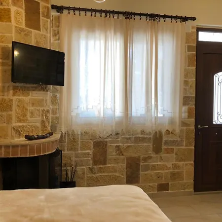 Anastazia's Little House Synikia Mesi Trikalon