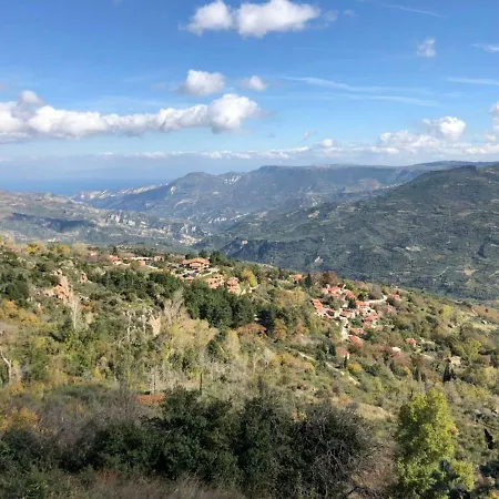 Hébergement de vacances Anastazia's Little House