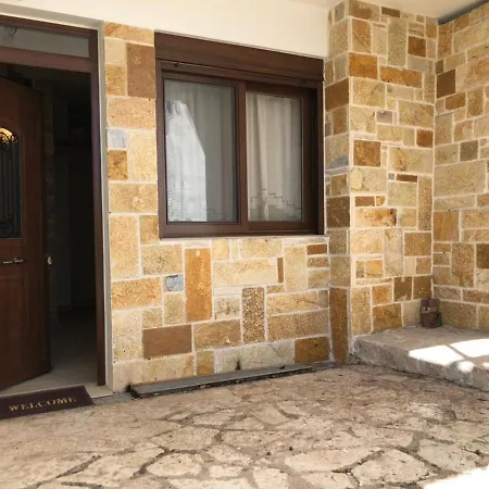 Anastazia's Little House Holiday home